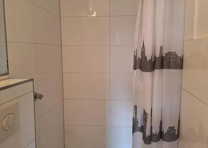 Gaesteunterkunft 3 B * Mönchengladbach